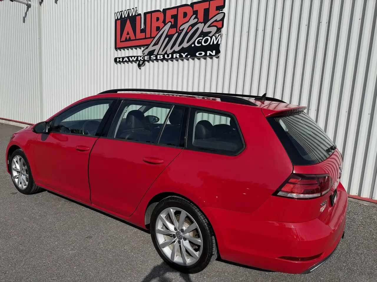 Volkswagen Golf photo Volkswagen Golf