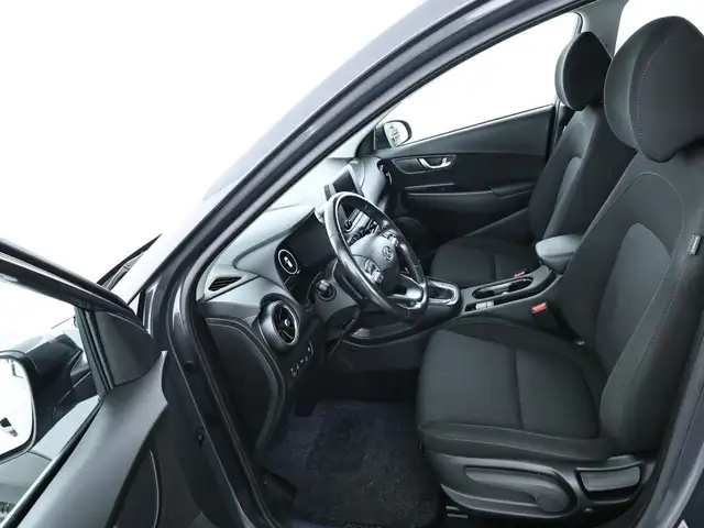 Hyundai Kona view 8