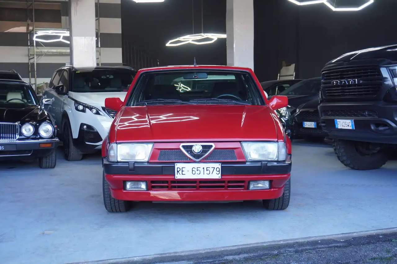 Alfa Romeo 75 2.0i ts