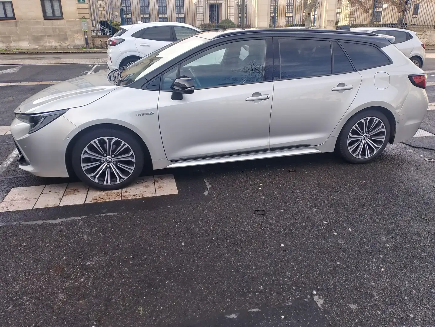 Toyota Corolla Pro Hybride 122 ch ts sport - 2