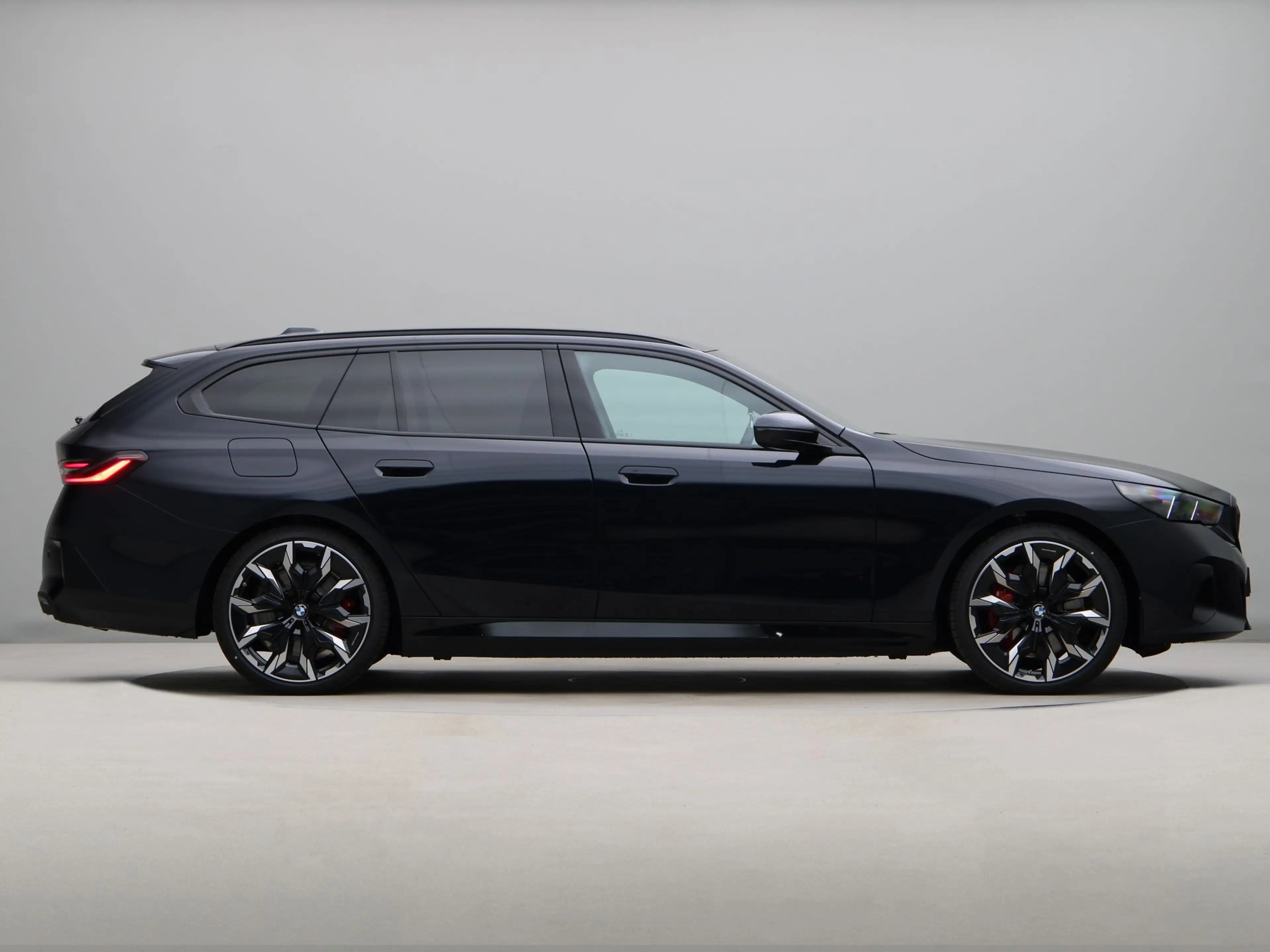 BMW 550 5 Serie 550e Touring xDrive — photo 8