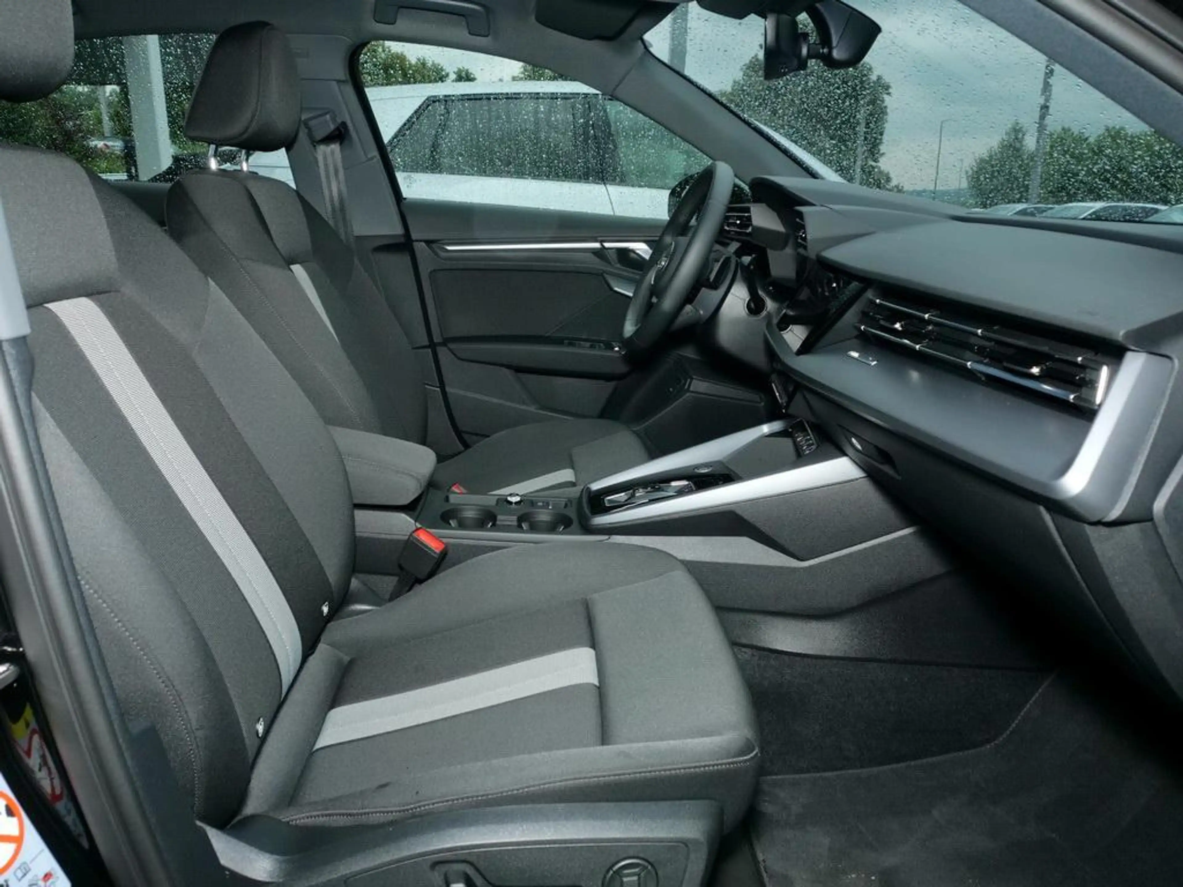 Audi A3 Limo 35 TFSI S-tronic ACC+AHK+KAMERA+LED+NAVI — photo 4