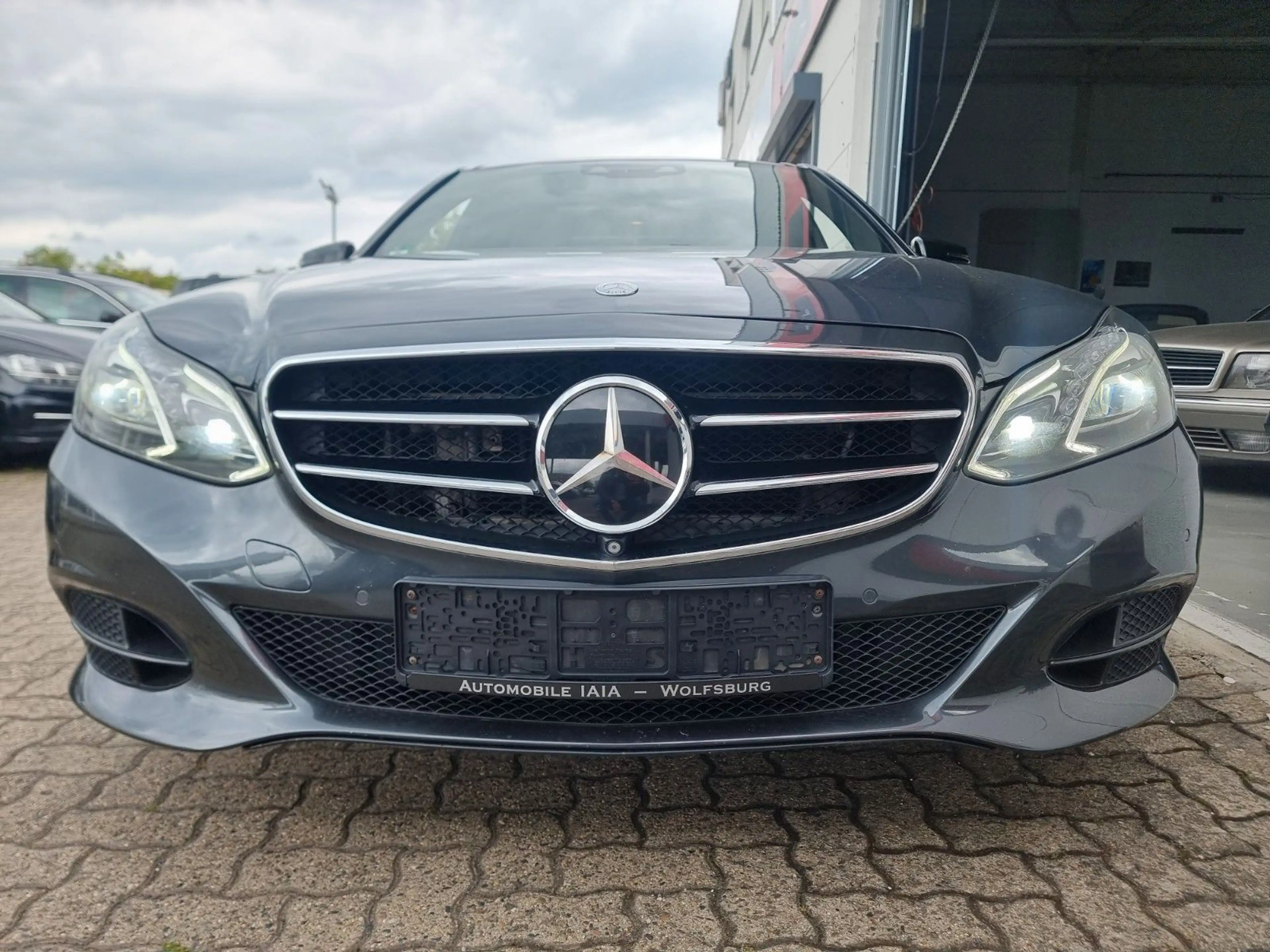 Mercedes-Benz E 350 4Matic Edition E — photo 8