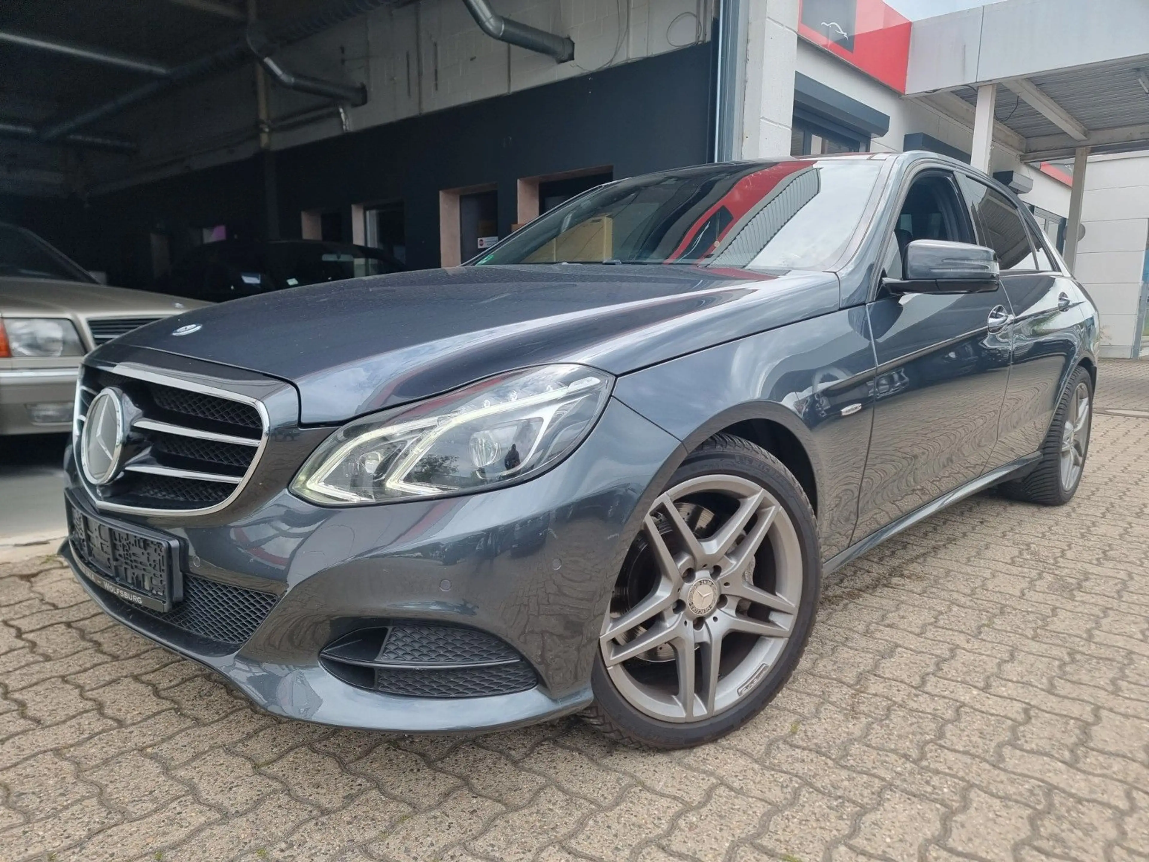 Mercedes-Benz E 350 4Matic Edition E