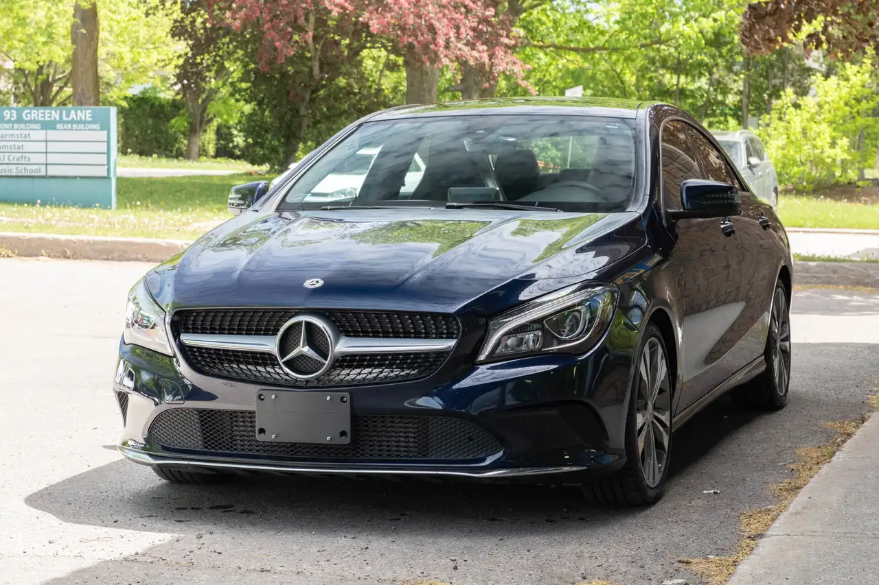 Mercedes-Benz CLA снимка Mercedes-Benz CLA