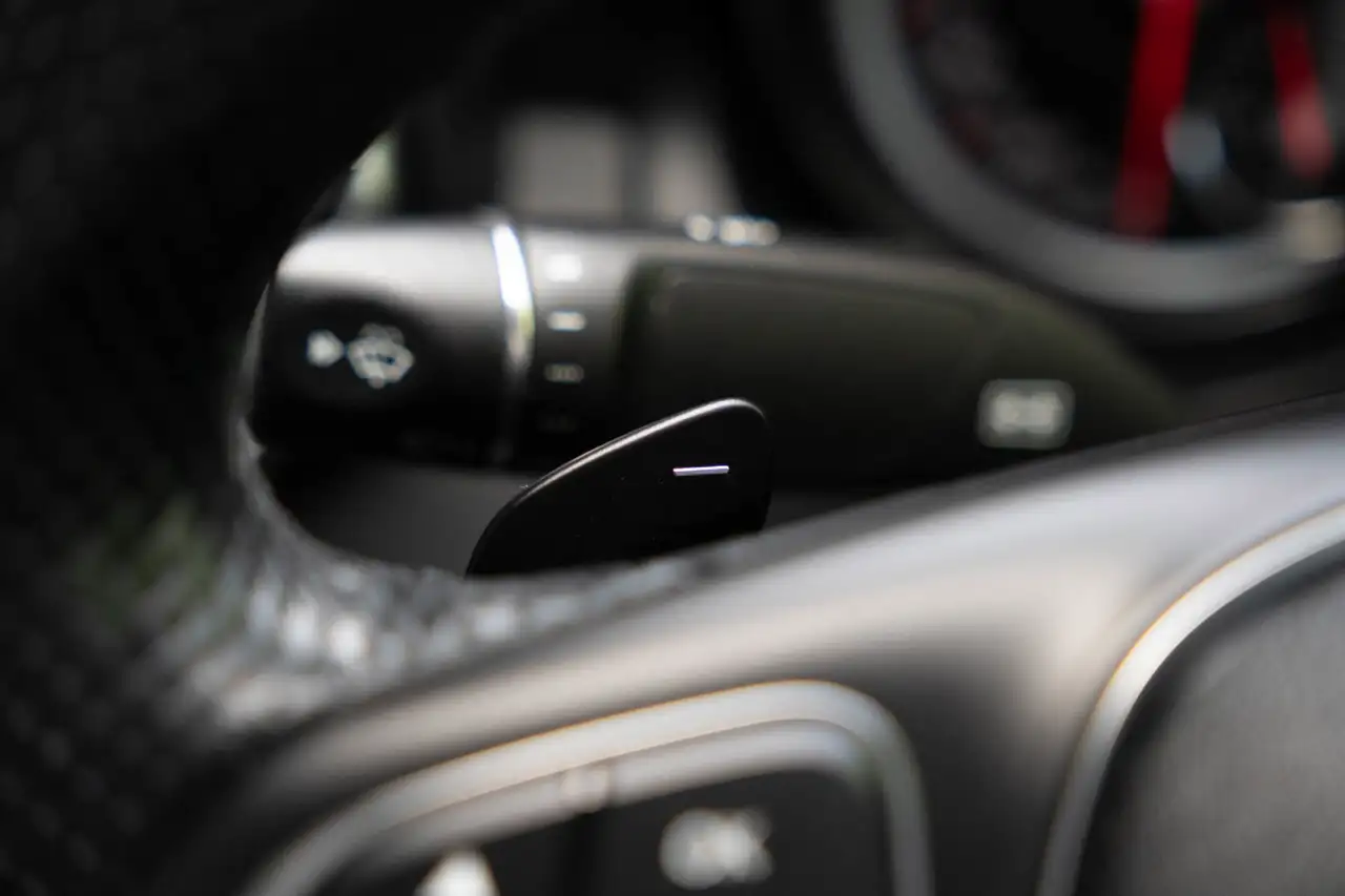 Mercedes-Benz CLA снимка Mercedes-Benz CLA