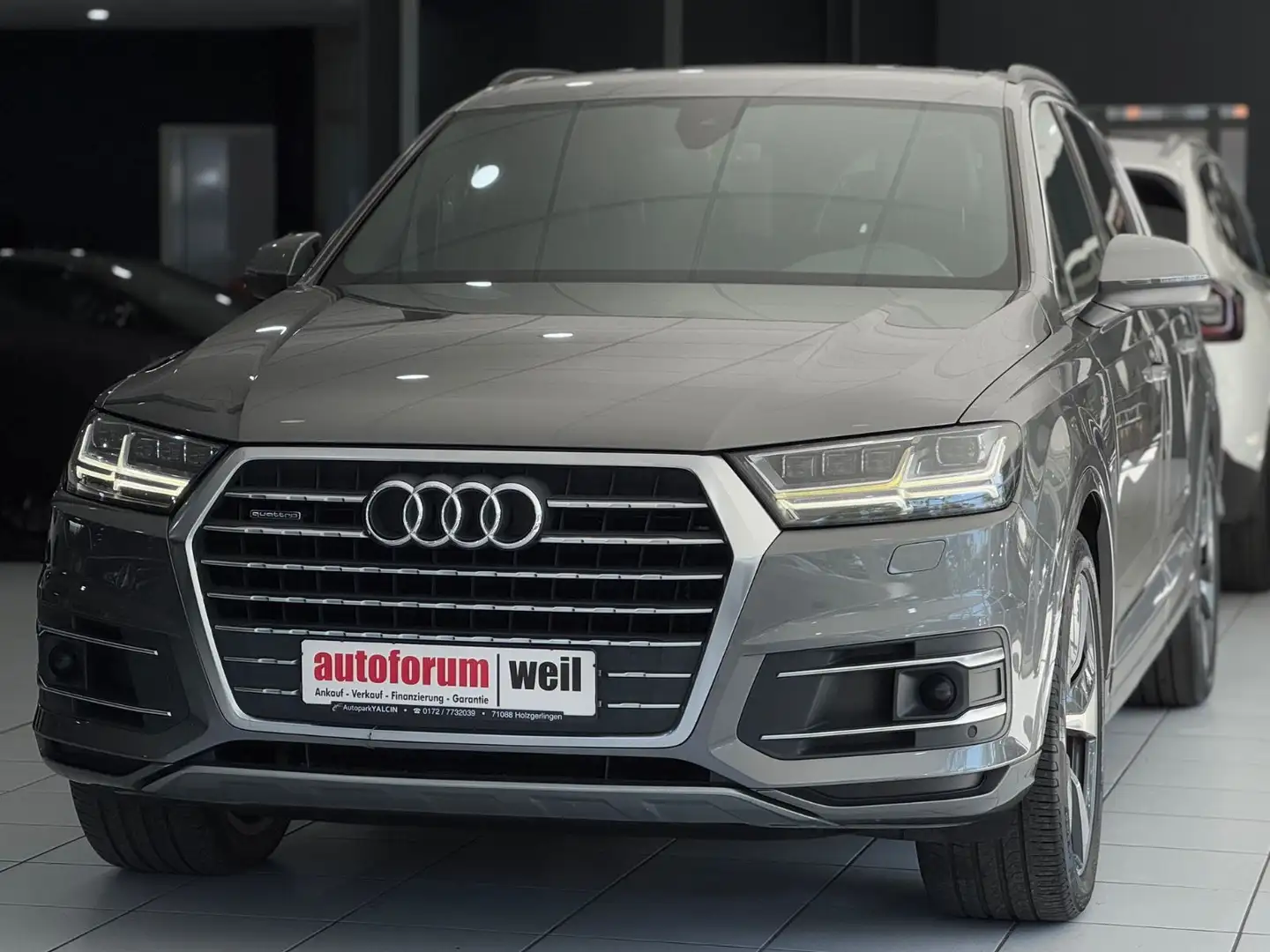 Audi Q7 3.0 TDI Qu. *S-LINE+*MTRX*NAVI*MMI*4xSHZ* Grau - 1