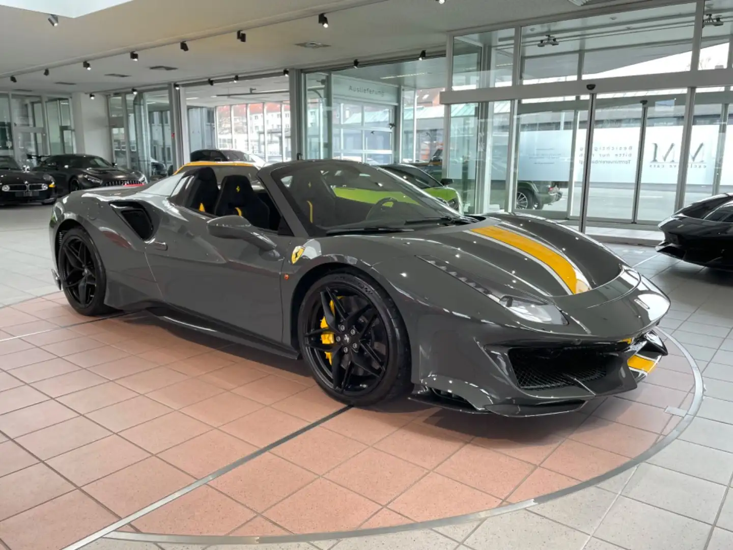Ferrari 488 Spider  ATELIER/STRIPE/LIFT Grau - 2