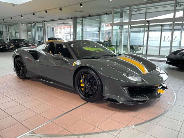 Ferrari 488 Spider  ATELIER/STRIPE/LIFT