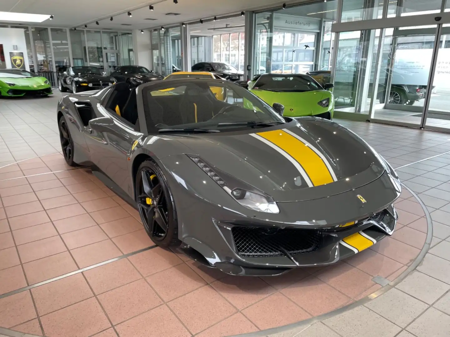 Ferrari 488 Spider  ATELIER/STRIPE/LIFT Grau - 1