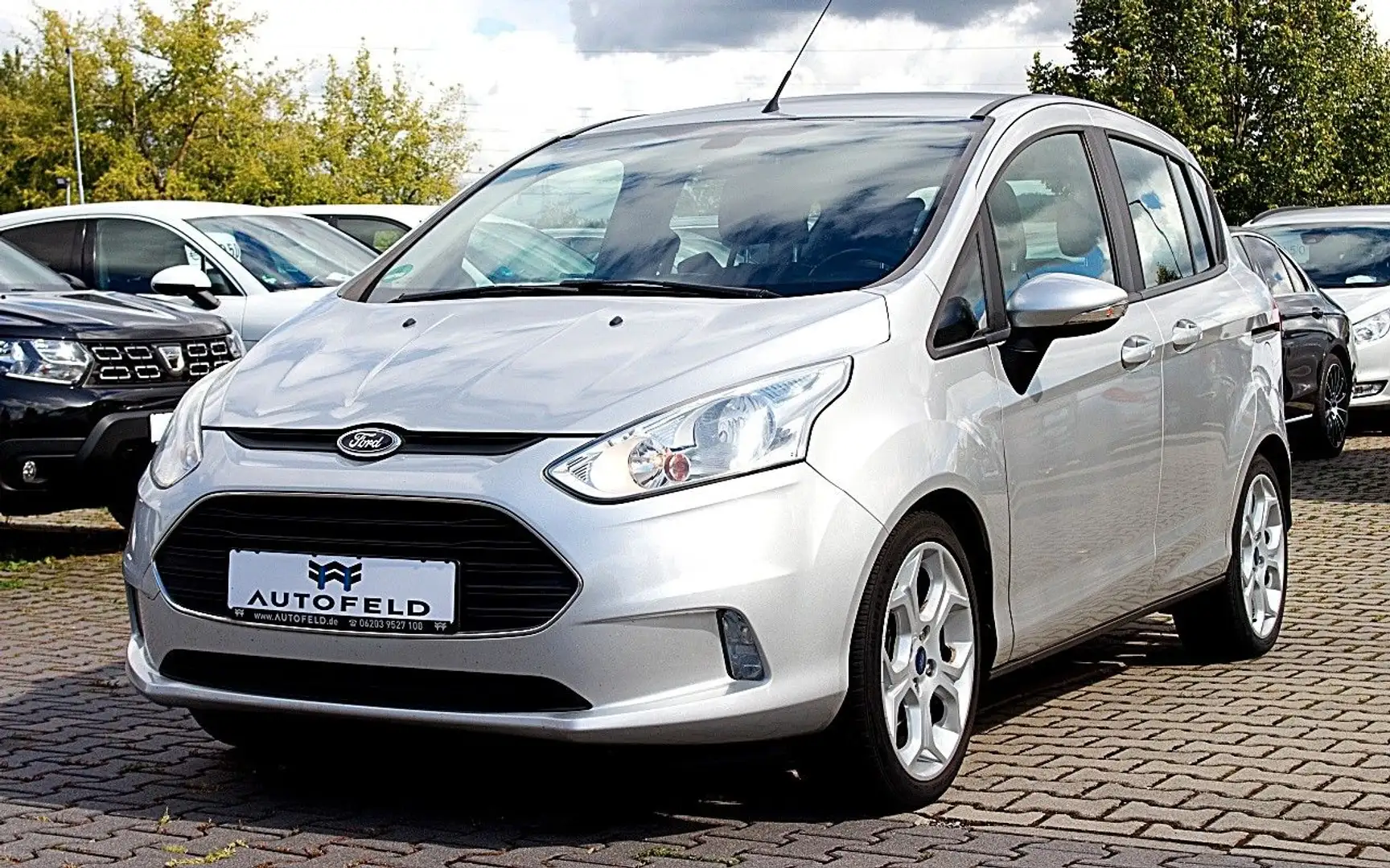 Ford B-Max 1,0/KLIMA/SHZ/PDC/TEMP/BT/ Silber - 1
