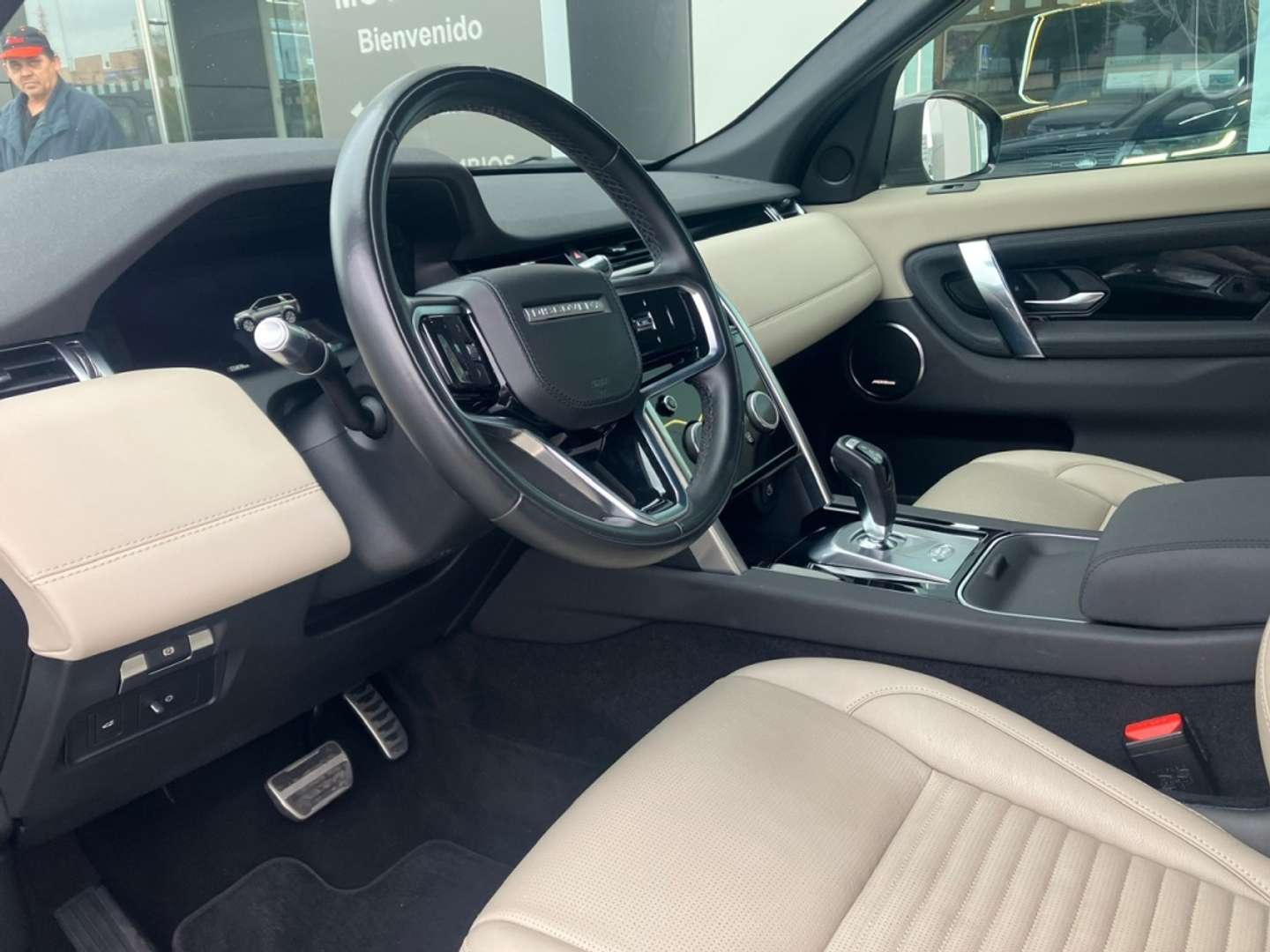 Land Rover Discovery Sport SE 2.0D TD4 MHEV AWD Auto 204 -  - Joinsteer - #3