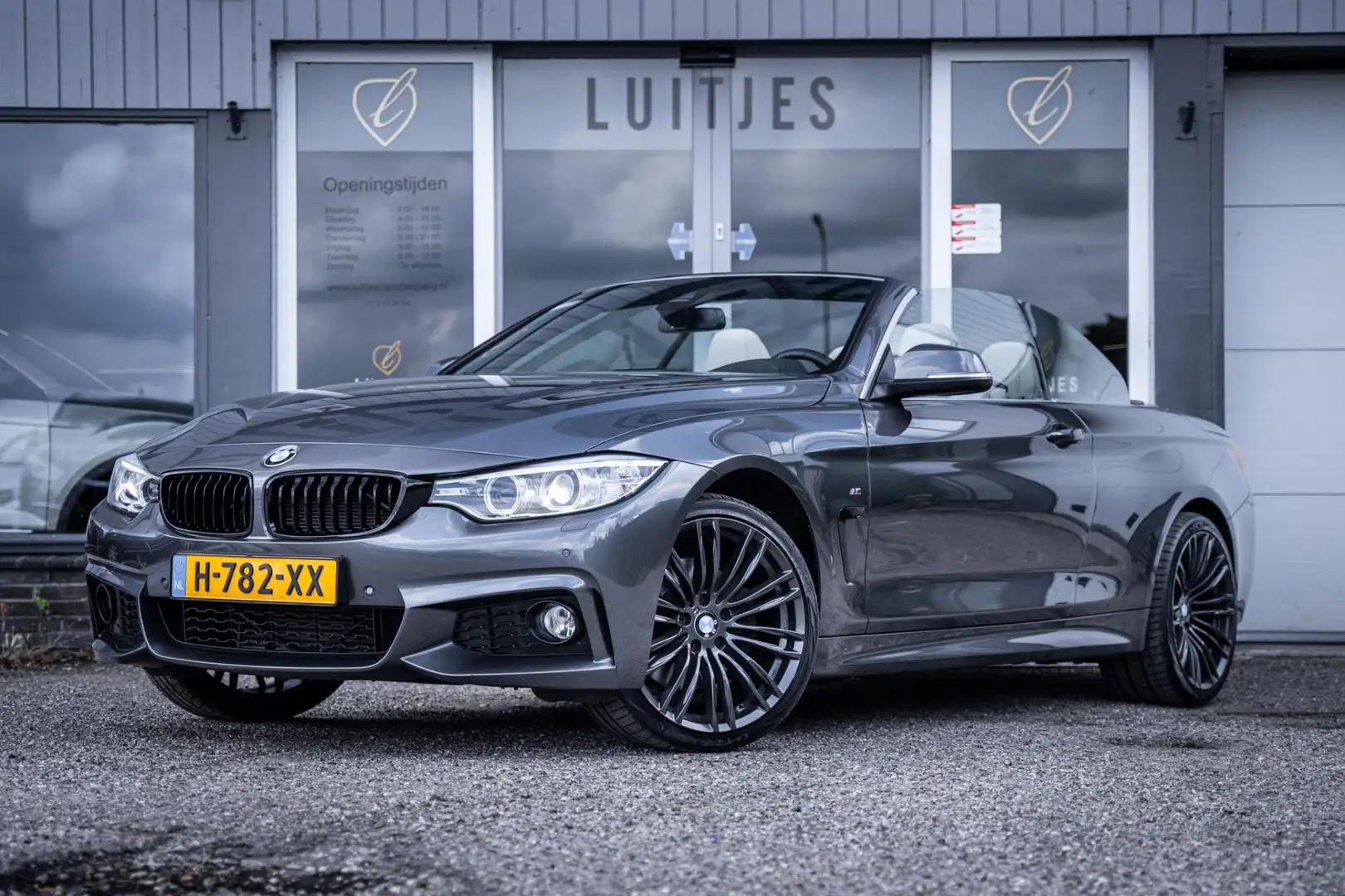 BMW 428 4-serie Cabrio 428i xDrive M-Sport I Stoelmemo I N Grijs - 1