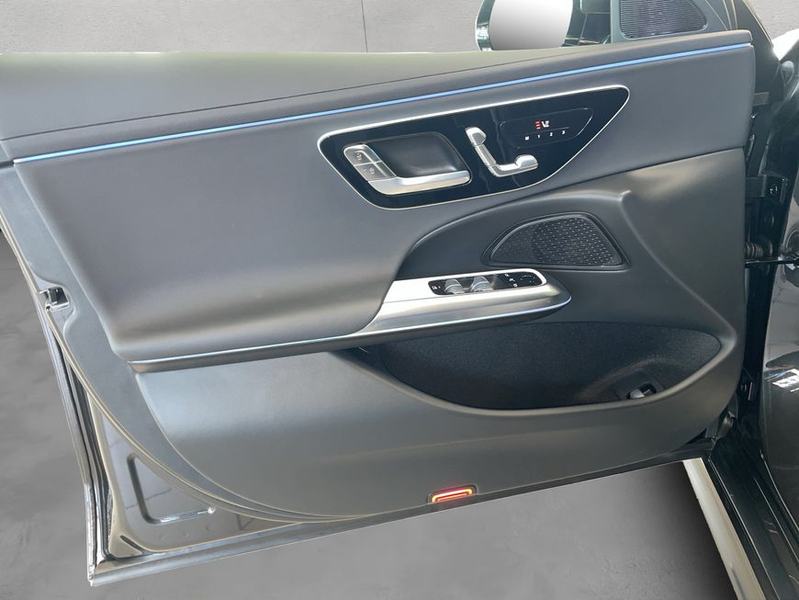 Mercedes-Benz E 200 E-Klasse — photo 14