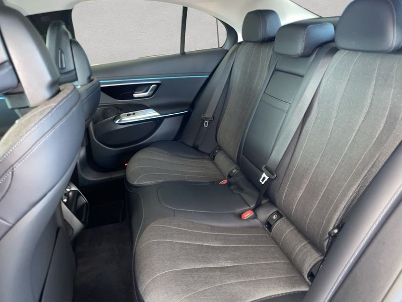 Mercedes-Benz E 200 E-Klasse — photo 15