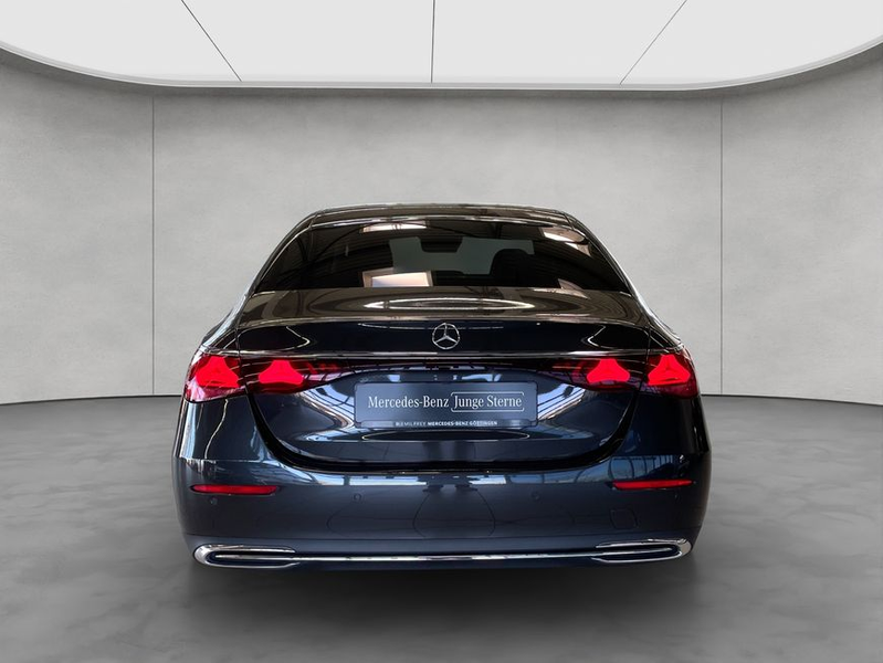 Mercedes-Benz E 200 E-Klasse — photo 4