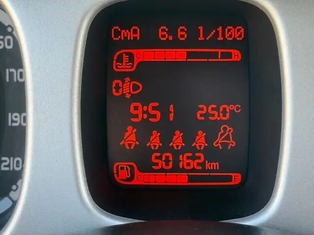Fiat Panda view 9