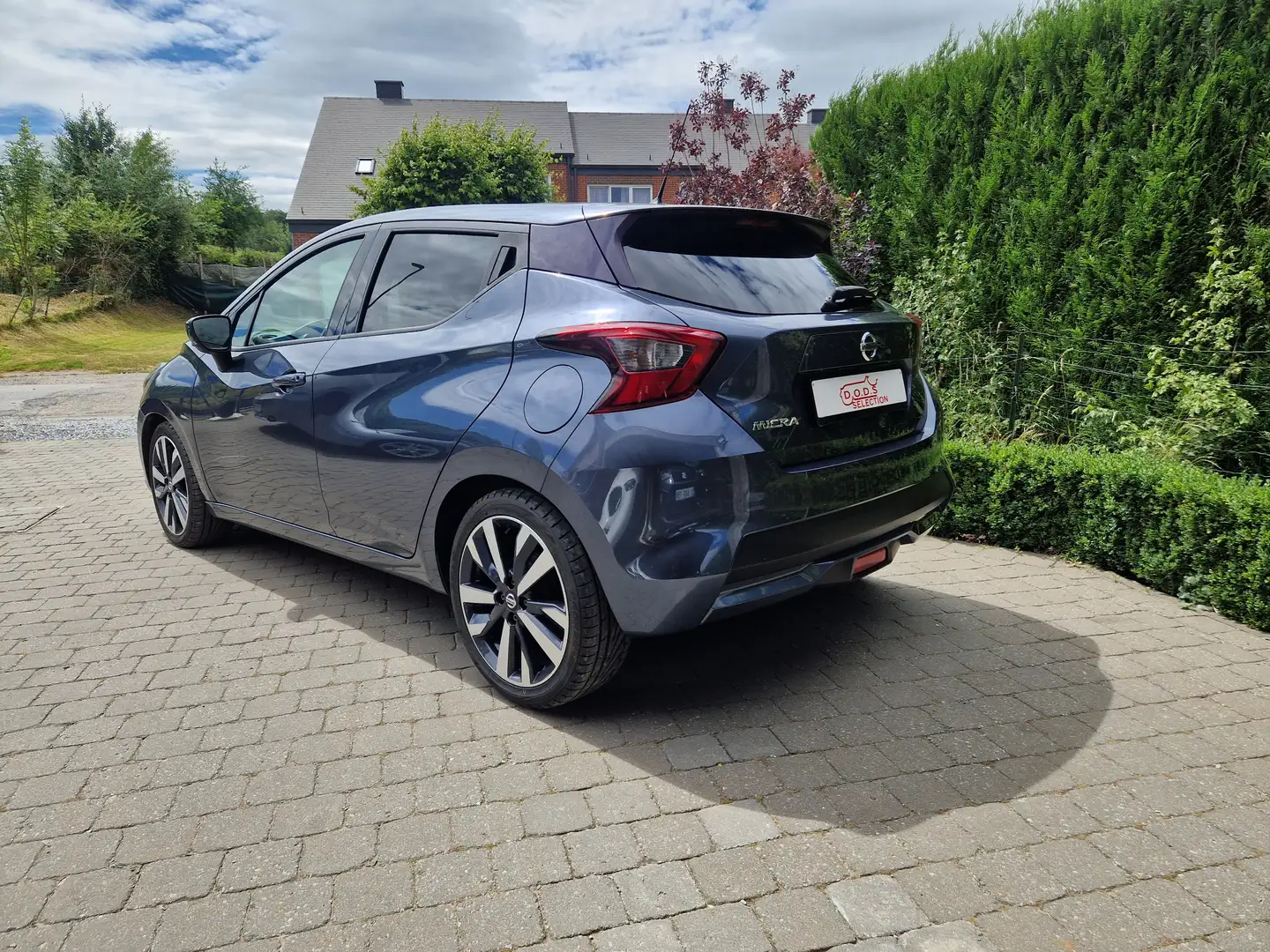 Nissan Micra Micra 1.0 IG-T Tekna,Gps,Bose,caméracclim auto Grijs - 2