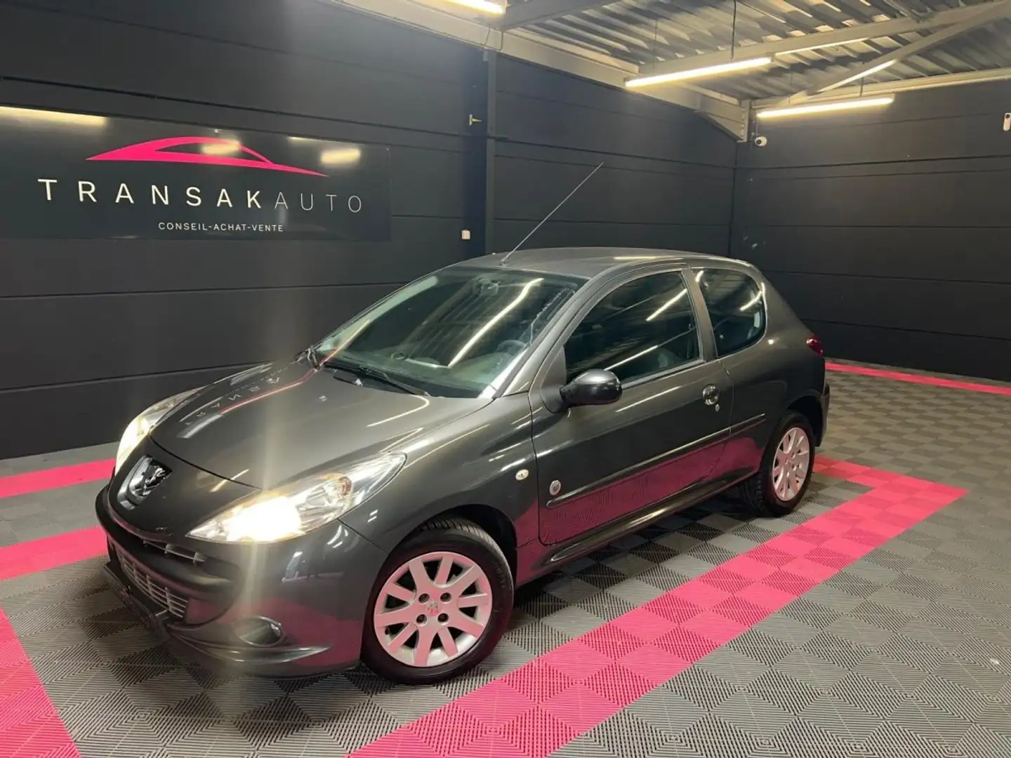 Peugeot 206 206%2B 1.4e 75ch Génération / SUIVI ENTRETIEN Gris - 2