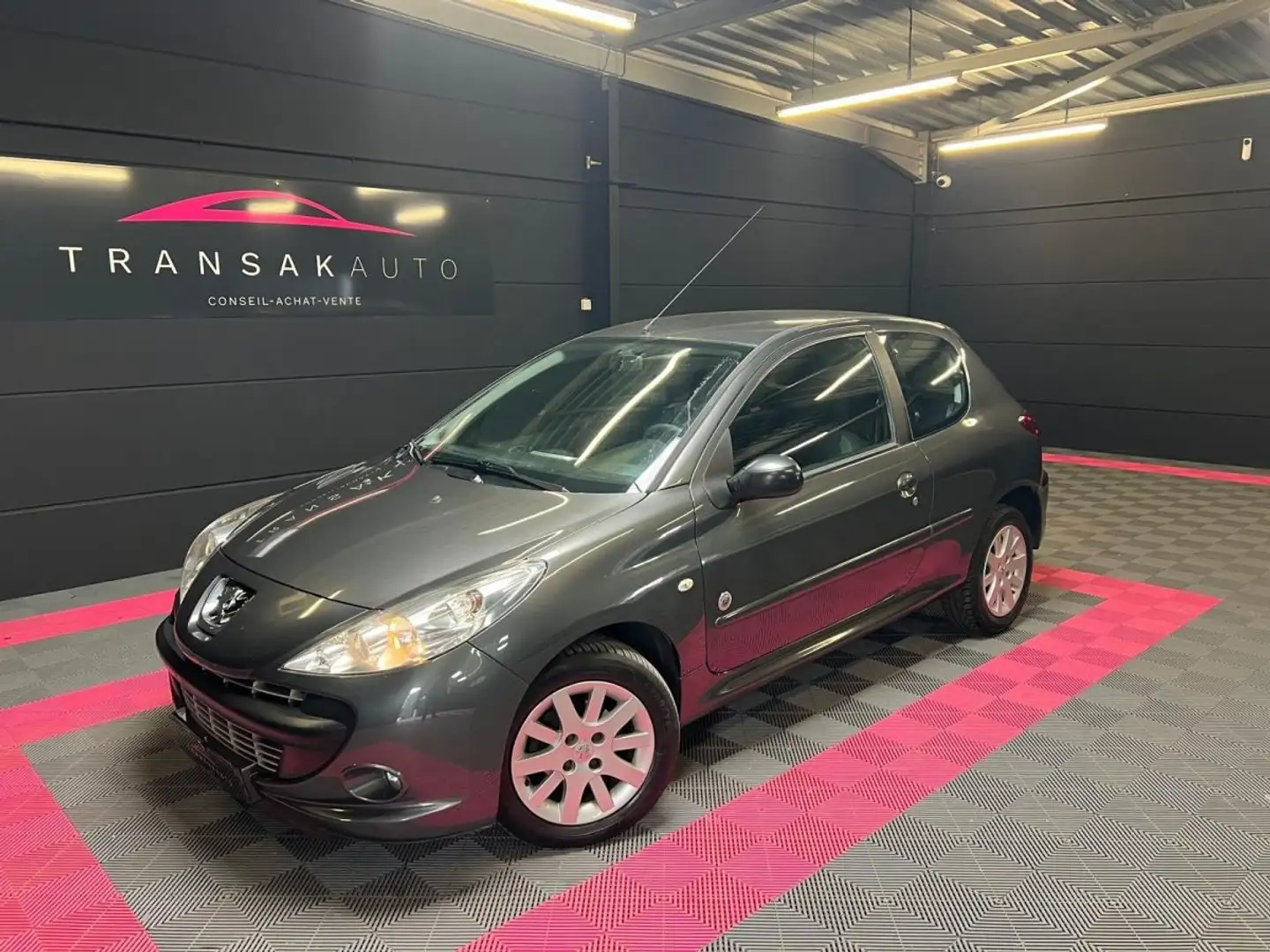 Peugeot 206 206%2B 1.4e 75ch Génération / SUIVI ENTRETIEN Gris - 1