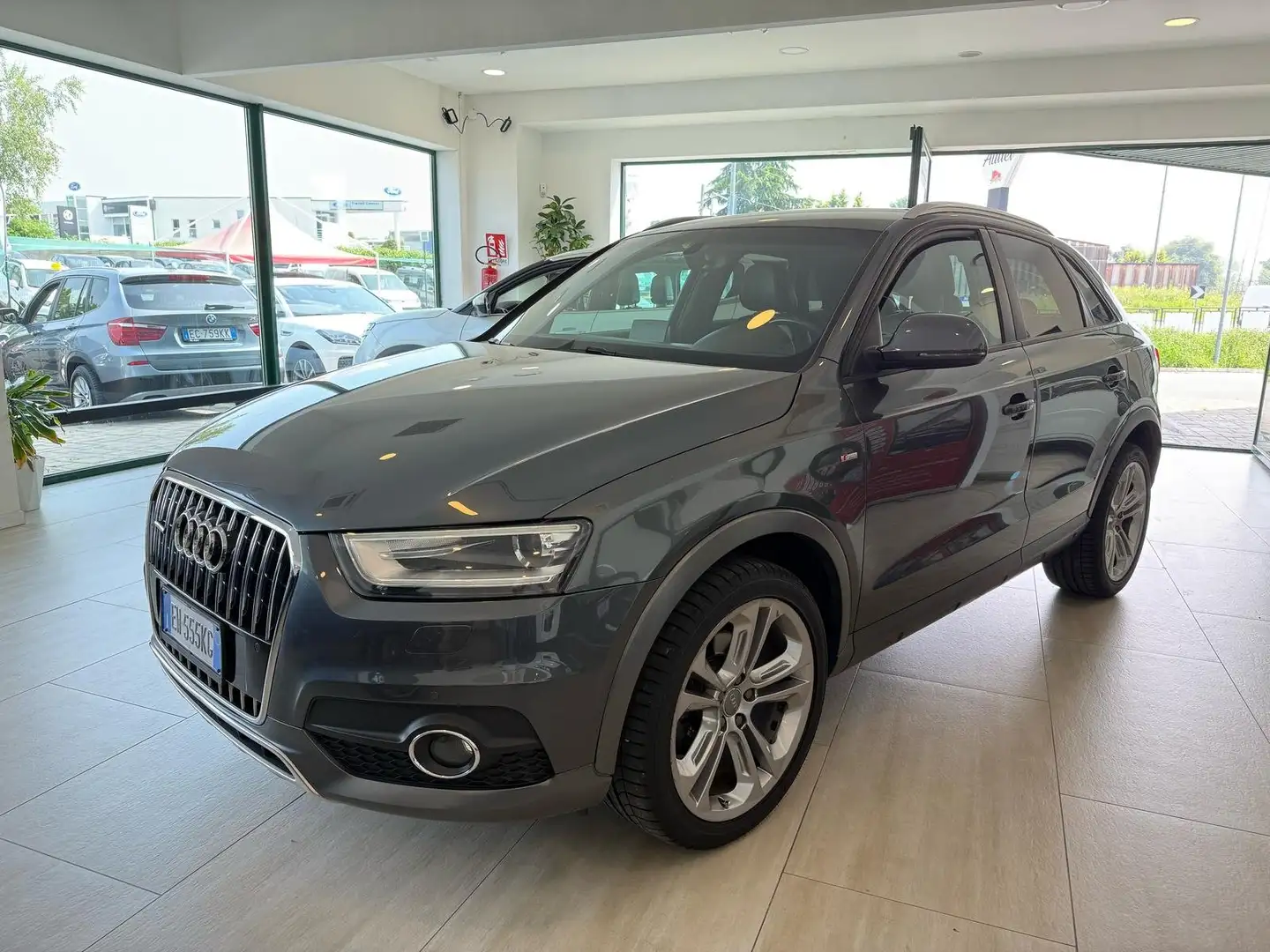 Audi Q3 2.0 tdi S line edition quattro 177cv s-tronic Grigio - 1