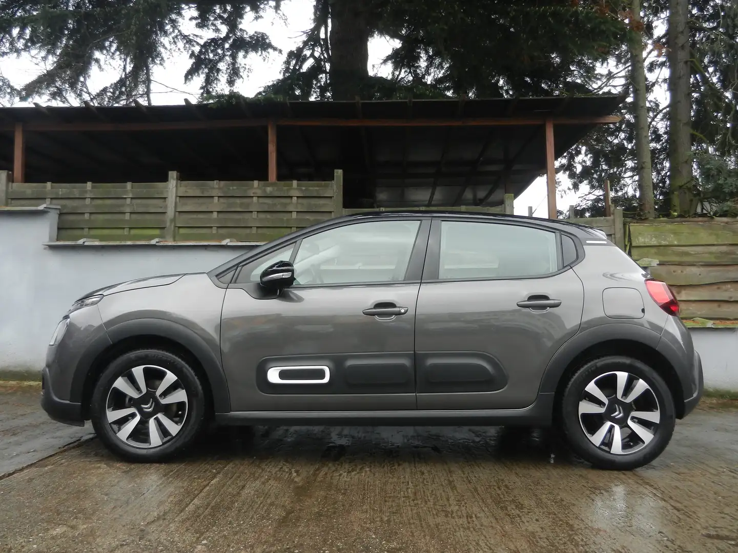 Citroen C3 1.2i PureTech Shine S Appel CarPlay clim jallu ect Grey - 2