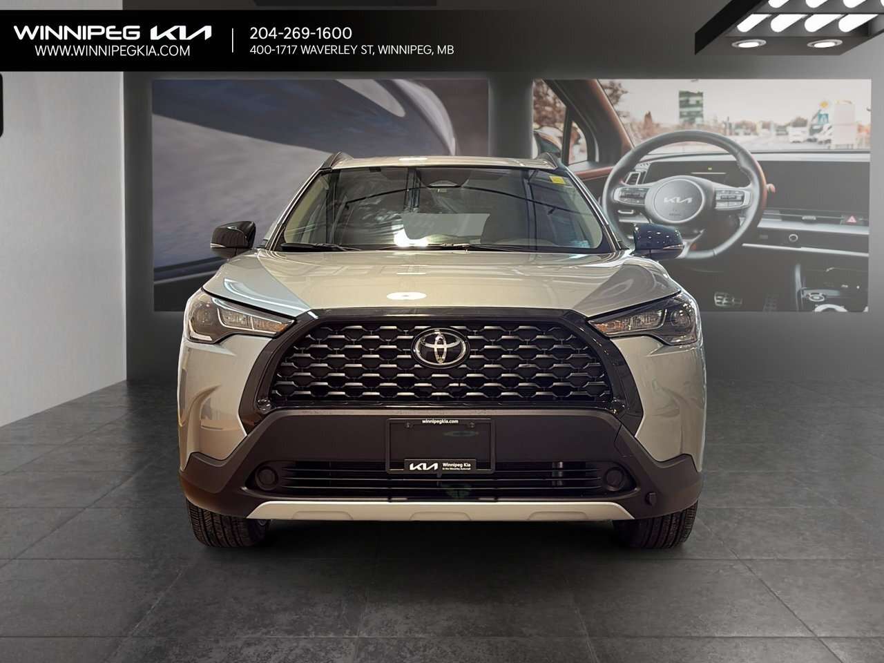 2025 Toyota Corolla Cross LE | Heated Front Seats, Moonroof! — снимка 1