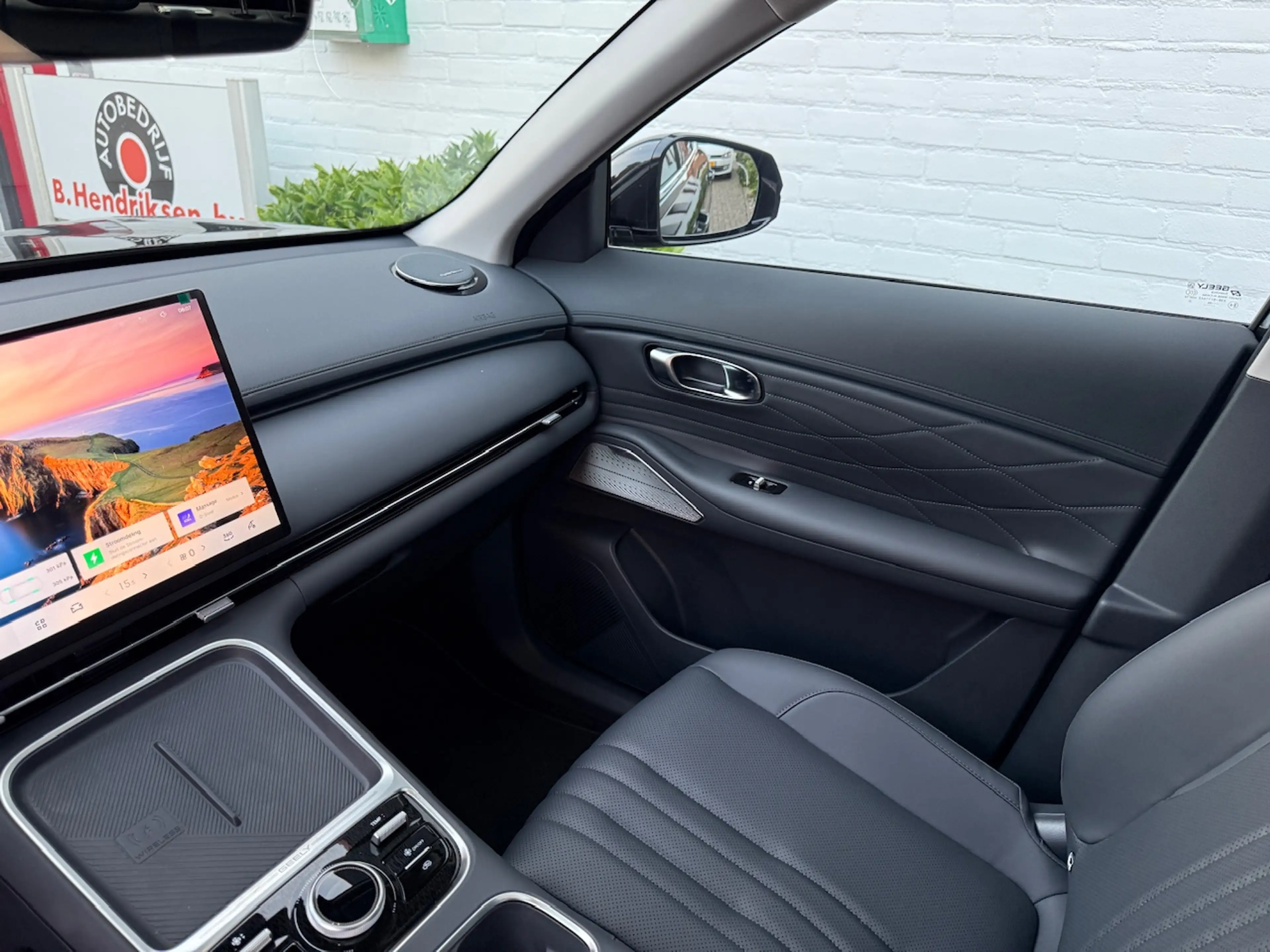 Geely Starray EM-i 1.5 MAX+ 262 PK Plug in Hybrid/ Nieuwe voorraad au — photo 36