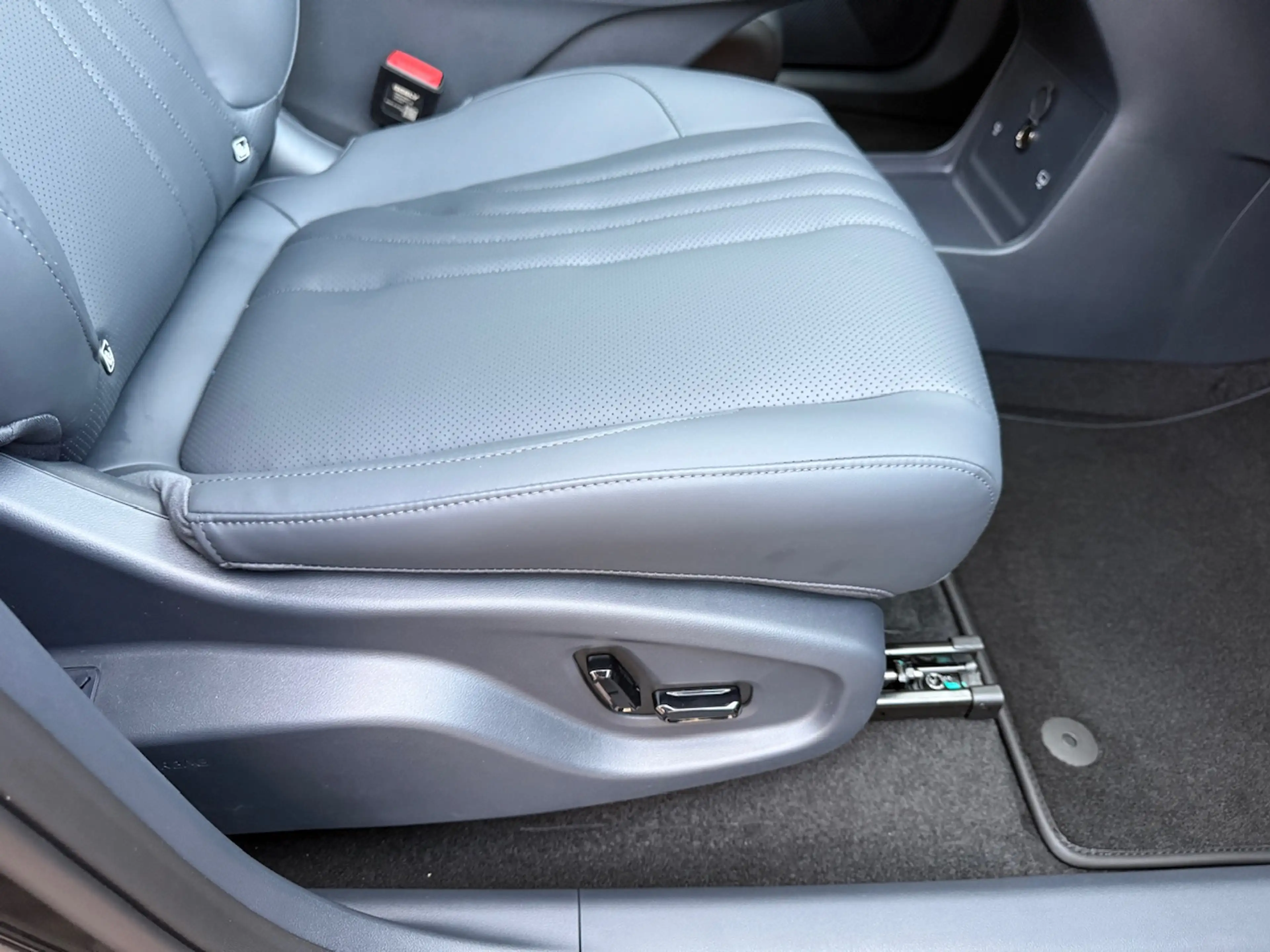 Geely Starray EM-i 1.5 MAX+ 262 PK Plug in Hybrid/ Nieuwe voorraad au — photo 15