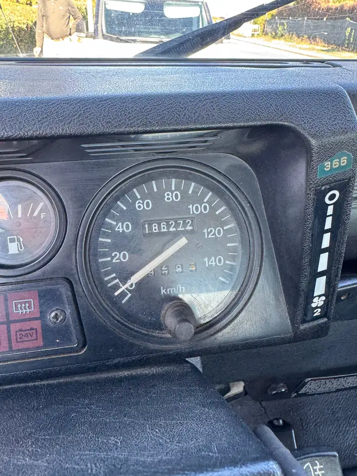 Land Rover Defender 90 2.5 tdi County SW 5 POSTI VERRICELLO GANCIO, foto 12