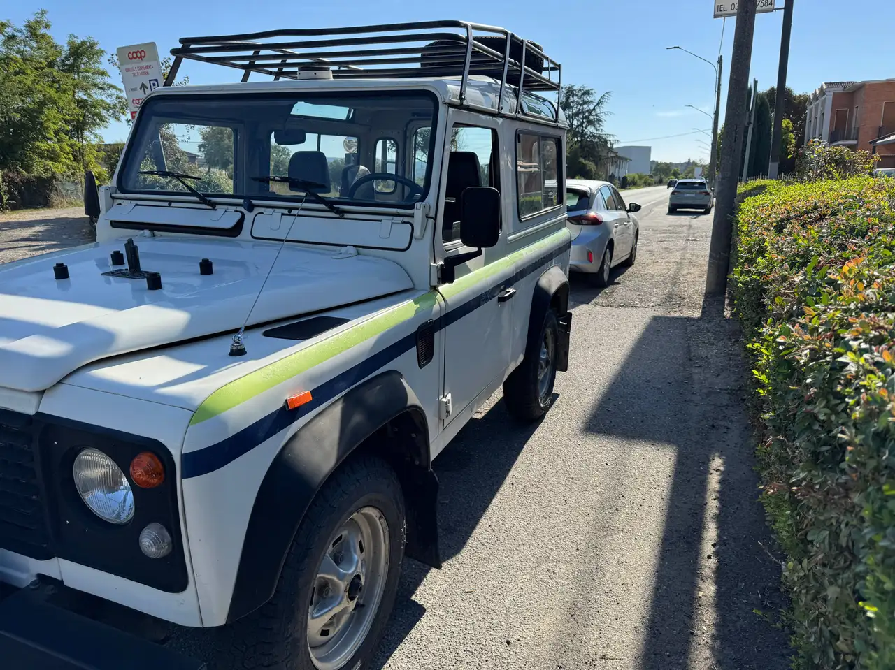 Land Rover Defender 90 2.5 tdi County SW 5 POSTI VERRICELLO GANCIO, foto 2