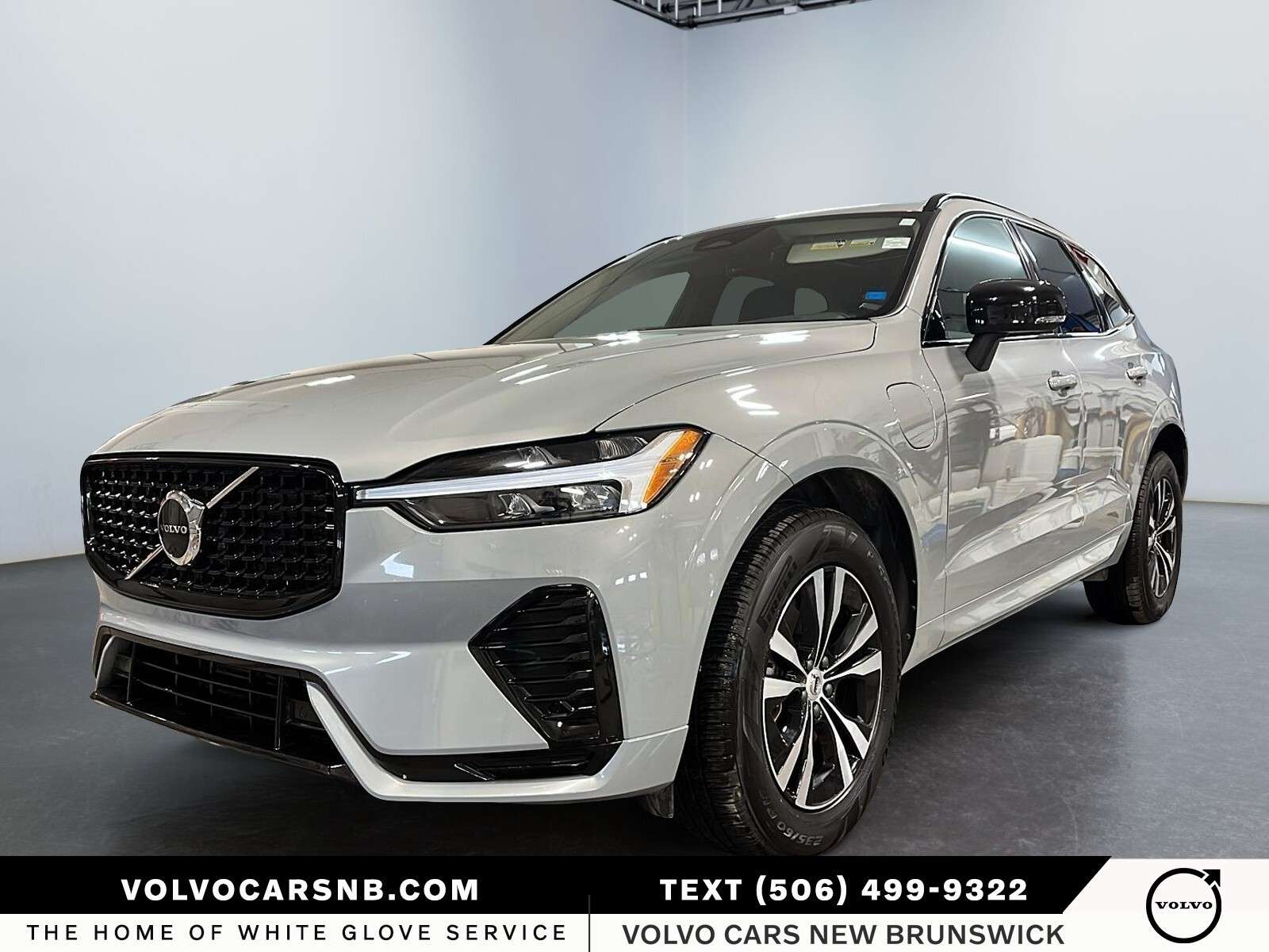 2025 Volvo XC60 T8 Core Dark | Certified Pre Owned! |