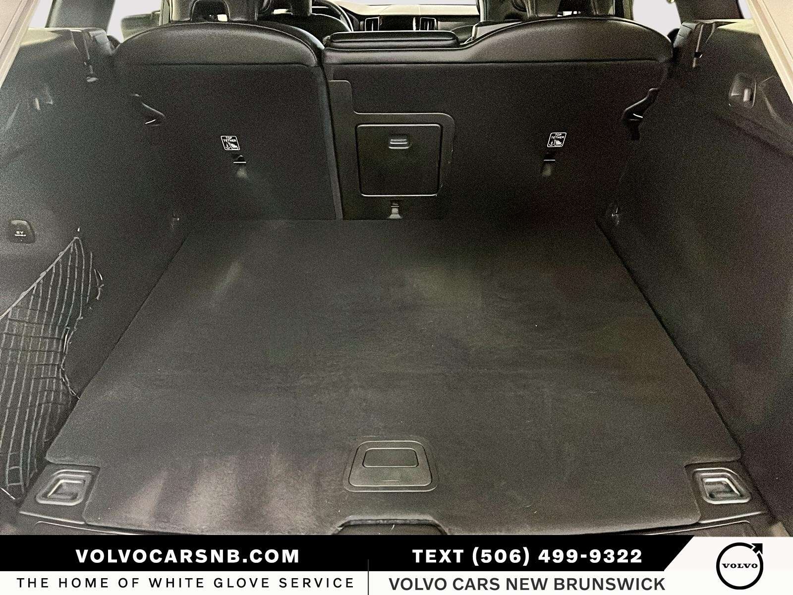2025 Volvo XC60 T8 Core Dark | Certified Pre Owned! | thumb 18