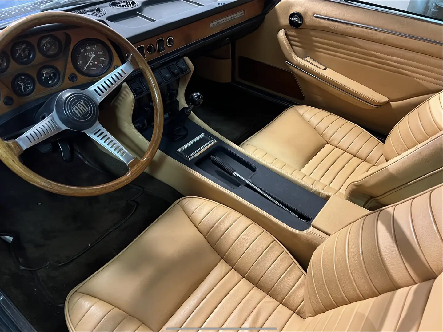 Fiat Dino 2400 - 1