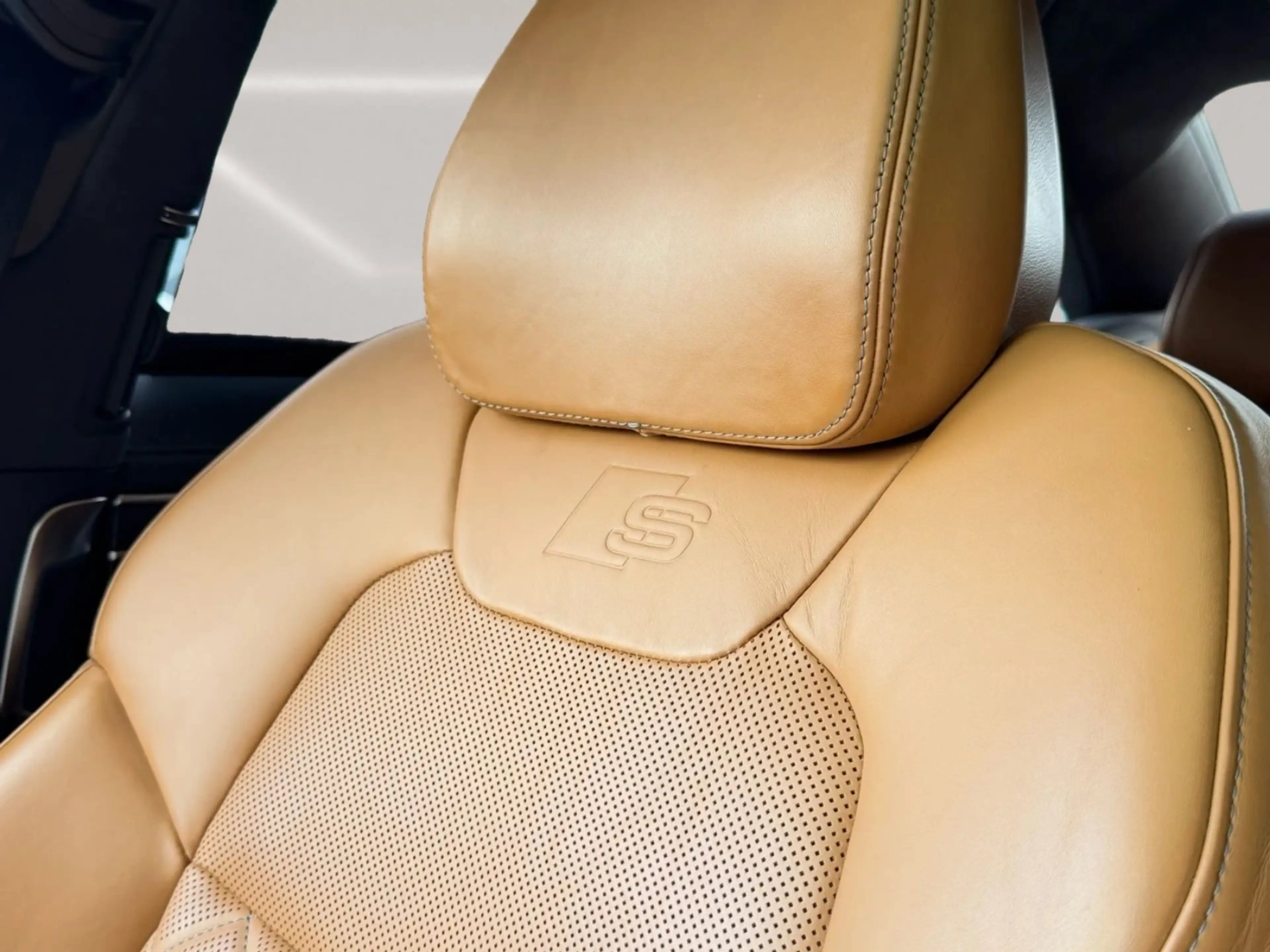 Audi S8 4.0 TFSI Massage/Matrix/Pano/360°/HUD/B&O/Sof — photo 13