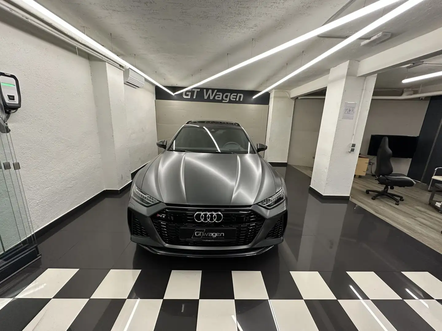 Audi RS6 Avant TFSI quattro Tiptronic 441kW Grijs - 1