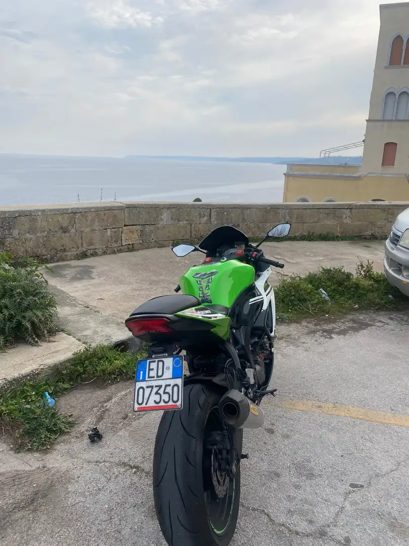 Kawasaki Ninja ZX-6R Verde - 1