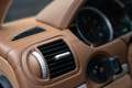 Porsche Cayenne 4.8 GTS Europees geleverd - PDCC - Porsche onderho Zwart - thumbnail 25