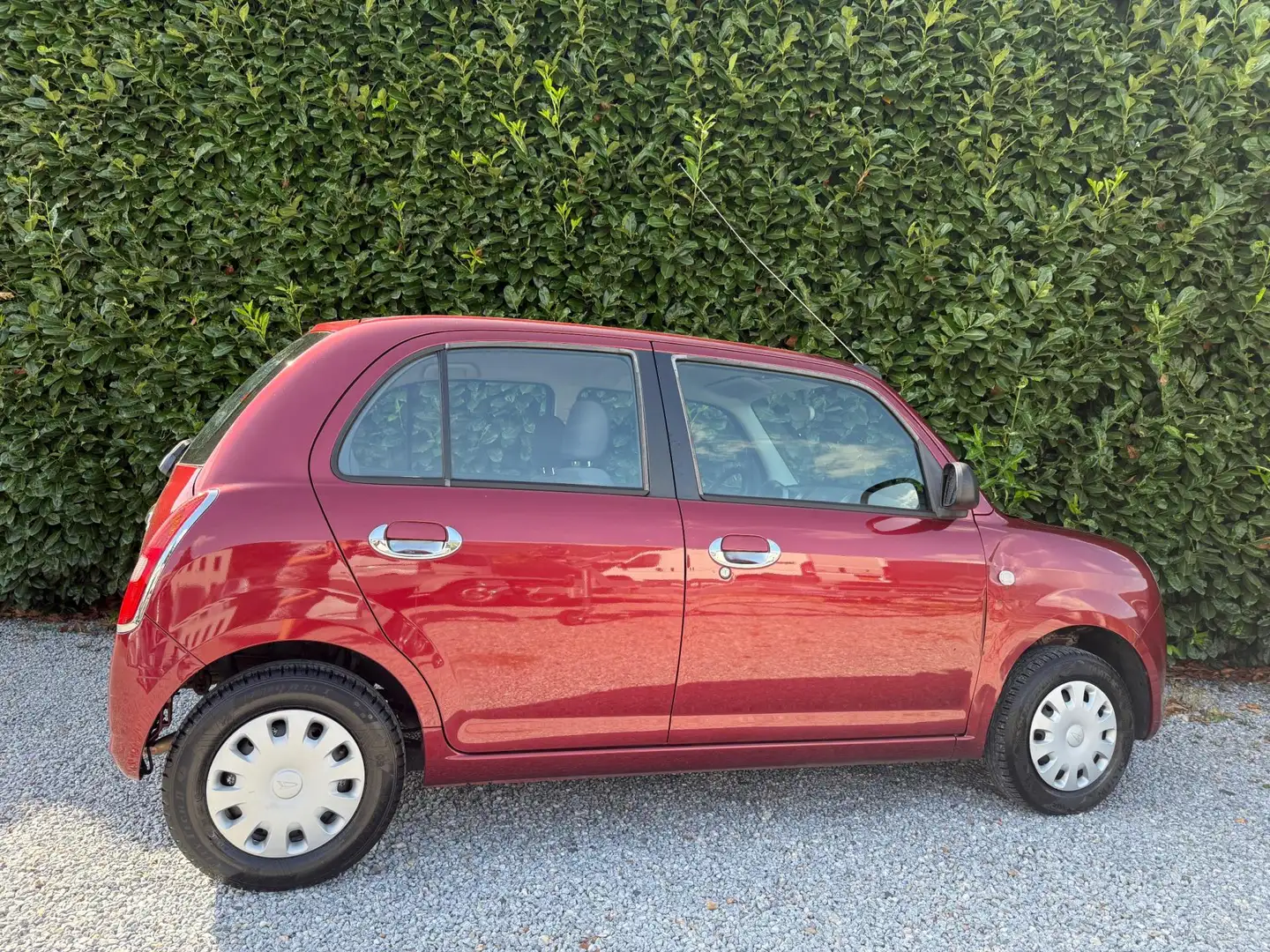 Daihatsu Trevis 1.0 | NWE APK | ELEKTRISCH PAKKET | 5DRS | NAP Červená - 2