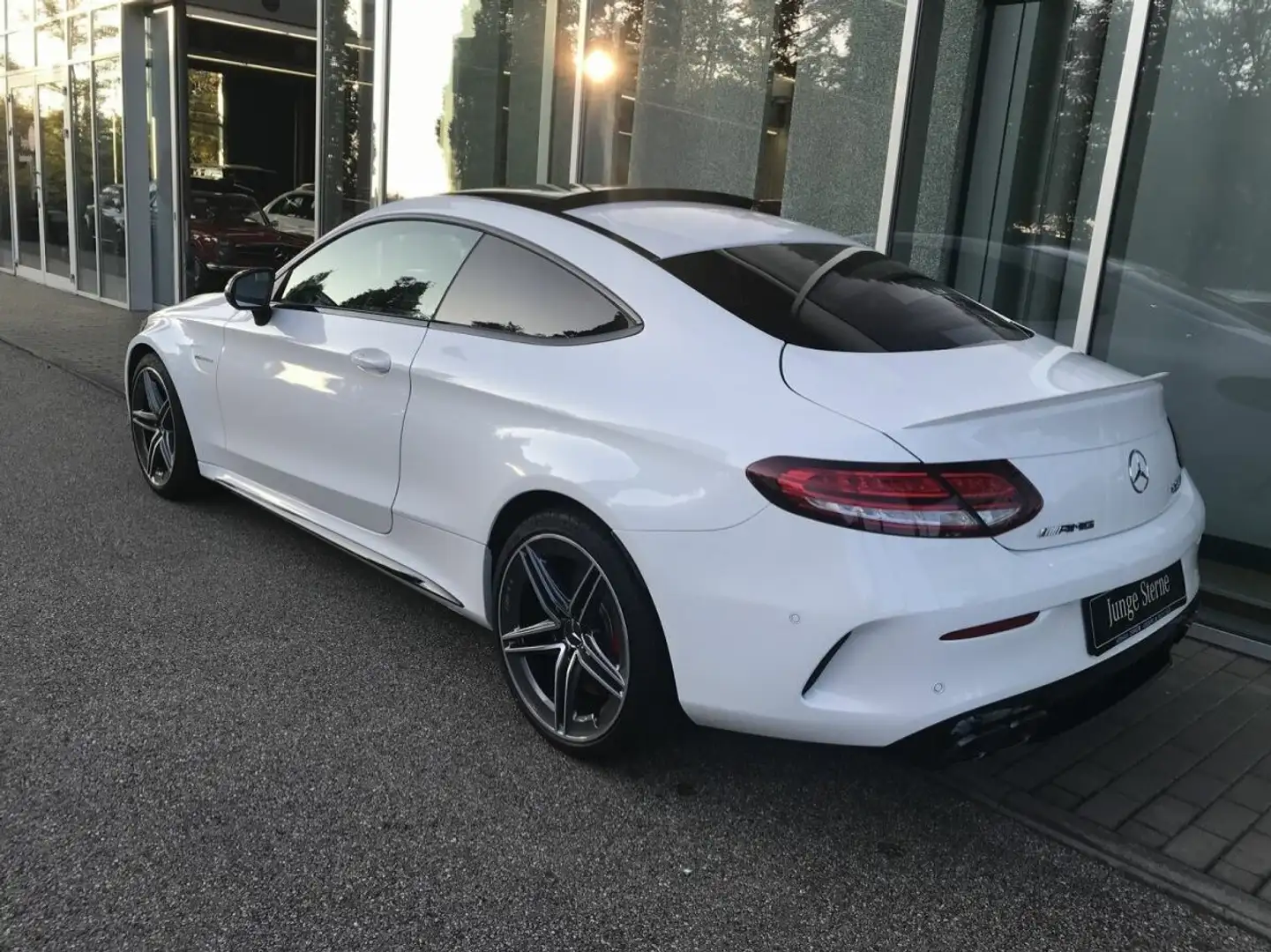 Mercedes-Benz C 63 AMG AMG C 63 S Coupé PANO*360*DISTR*Driver´s*NIGHT* Weiß - 2
