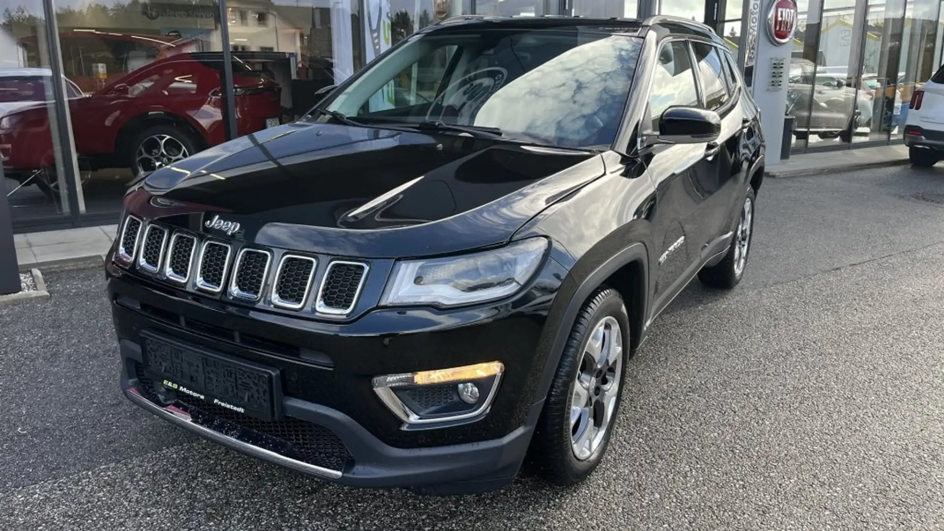Jeep Compass 1,6 MultiJet II FWD Limited Schwarz - 1