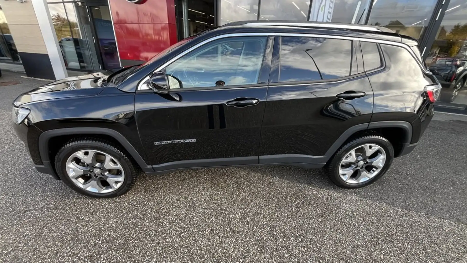 Jeep Compass 1,6 MultiJet II FWD Limited Schwarz - 2