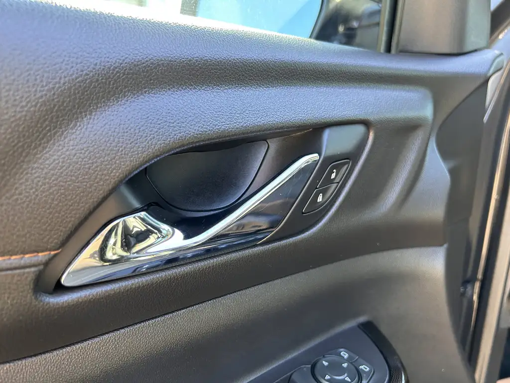 2020 GMC Acadia AT4 — photo 6