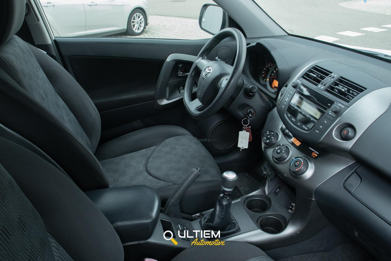 Toyota RAV 4 2.0 VVTi Comfort 2WD Facelift | Trekhaak — photo 3