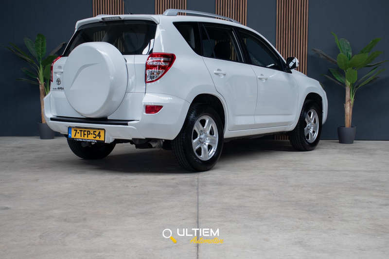 Toyota RAV 4 2.0 VVTi Comfort 2WD Facelift | Trekhaak — photo 2