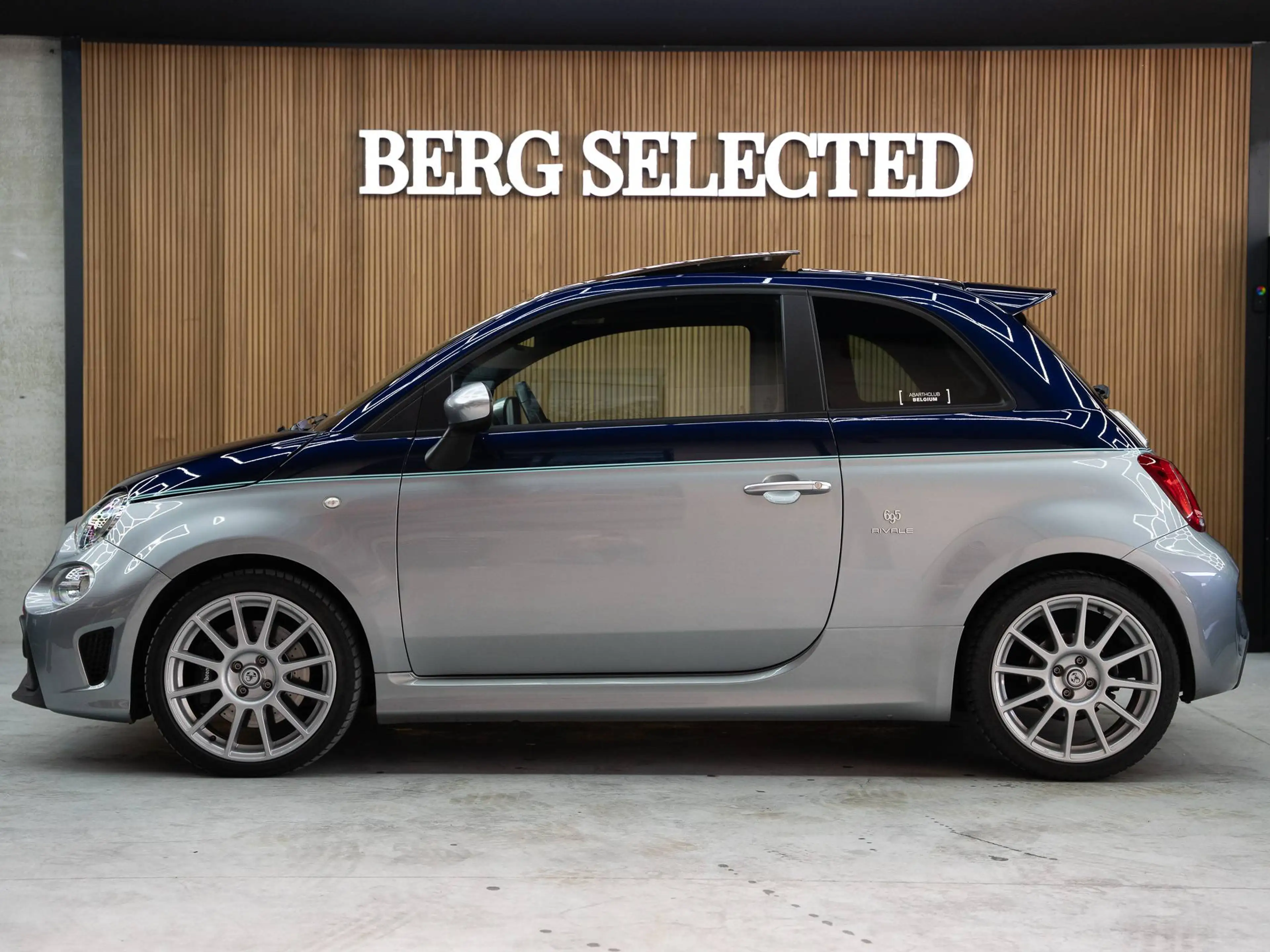 Abarth 695 Rivale | Pano | Coating | CarPlay | Wood Inlay | Akrapovic — photo 2