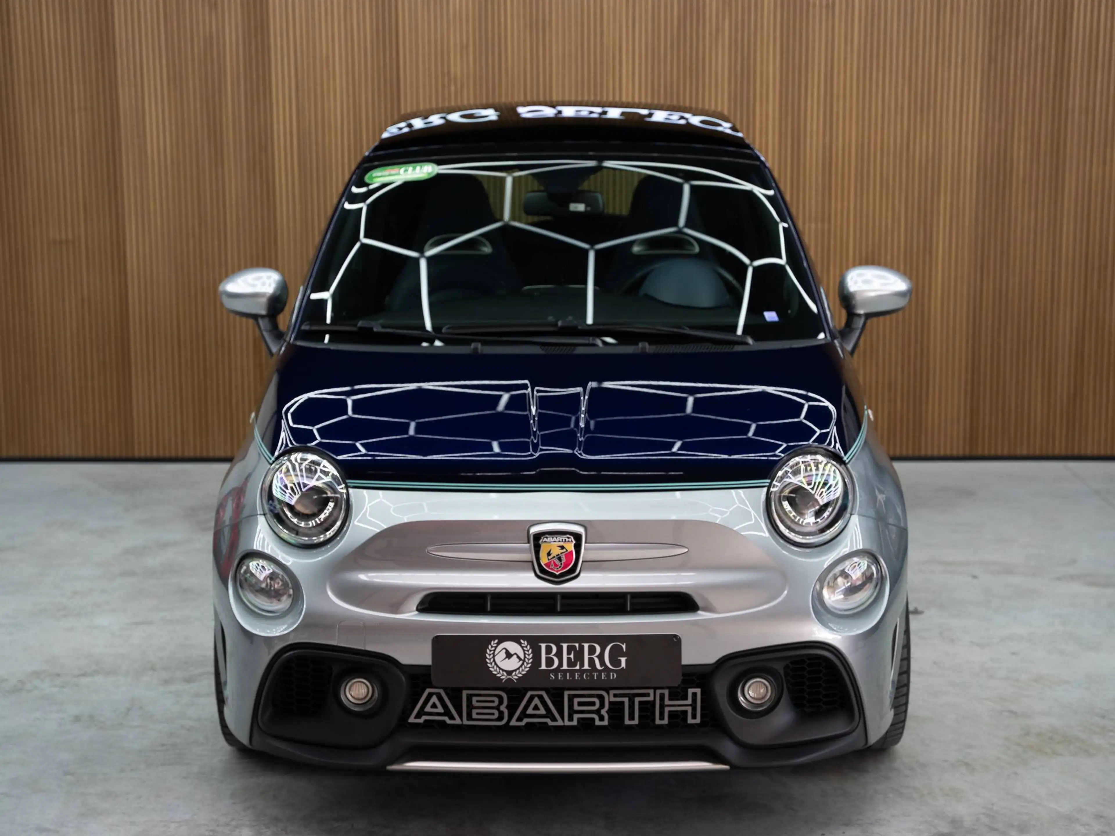 Abarth 695 Rivale | Pano | Coating | CarPlay | Wood Inlay | Akrapovic — photo 4