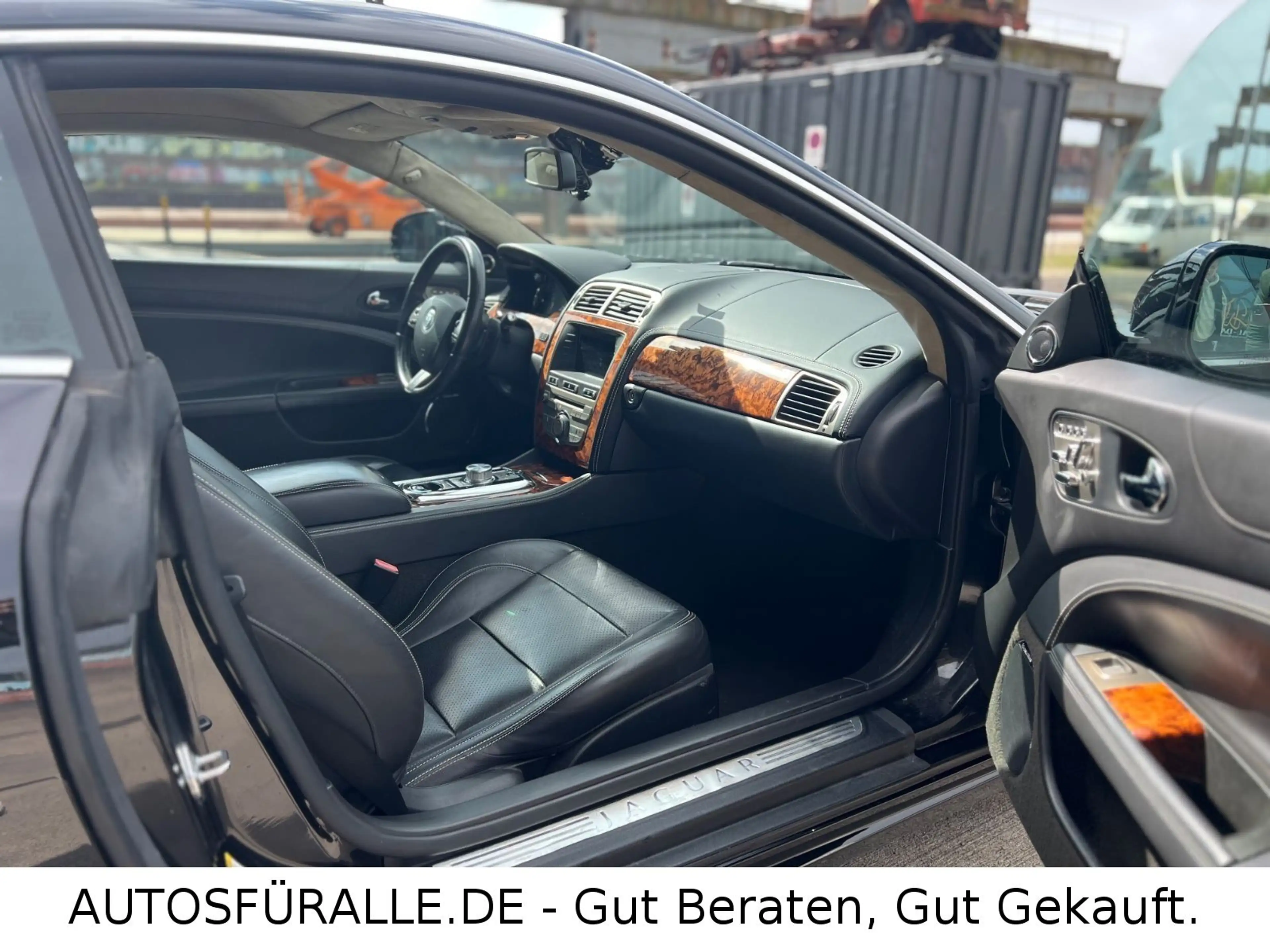 Jaguar XK Coupe / Cabriolet 5.0 V8 Portfolio Coupe — photo 14