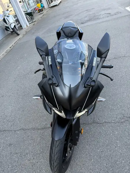 Yamaha YZF-R125 - foto 3