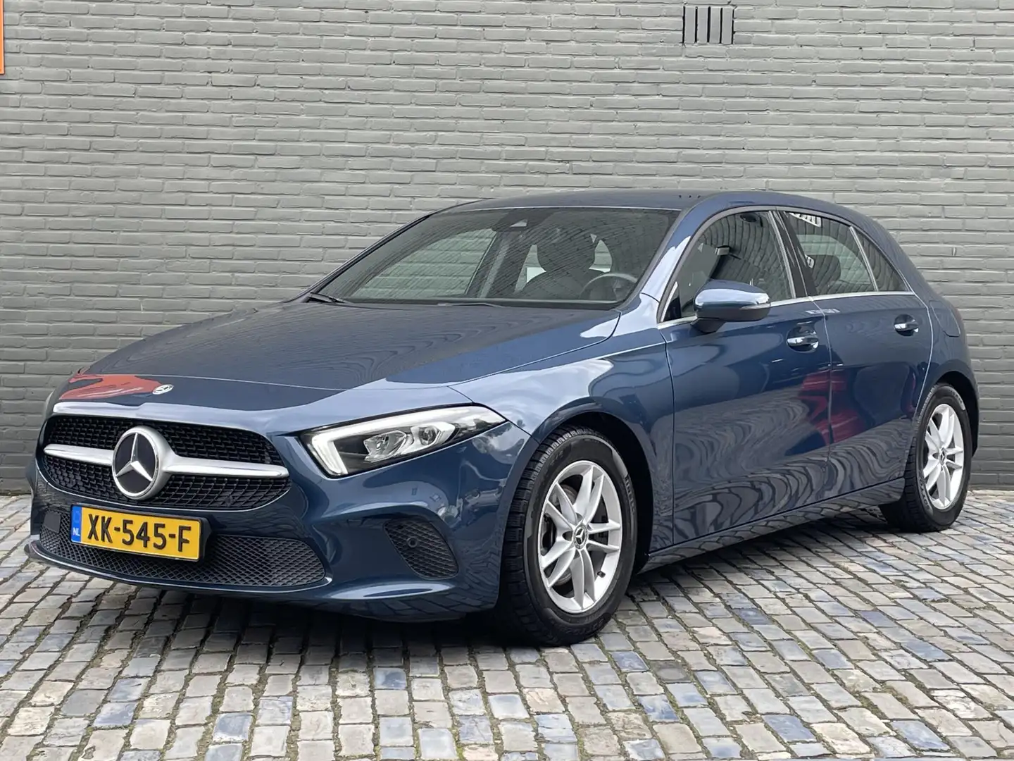 Mercedes-Benz A 180 BUSINESS SOLUTION I NAVIGATIE I APPLE/ANDROID AUTO Blue - 1